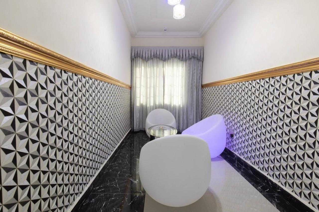 Ag Hotel And Suites Ogbodjo Zewnętrze zdjęcie
