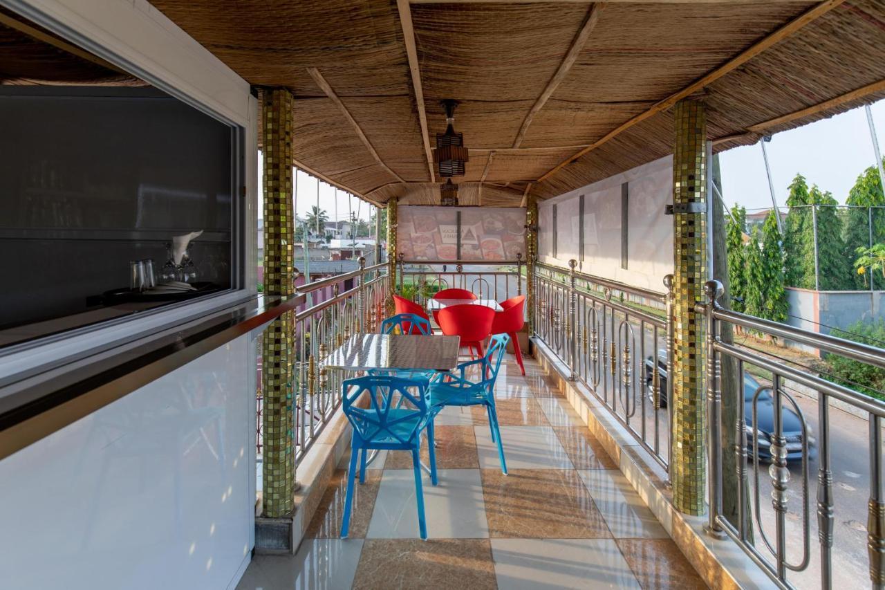 Ag Hotel And Suites Ogbodjo Zewnętrze zdjęcie