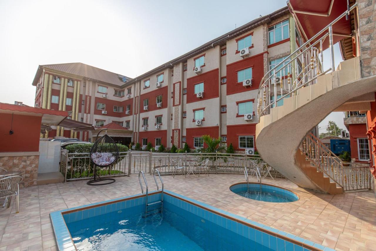 Ag Hotel And Suites Ogbodjo Zewnętrze zdjęcie