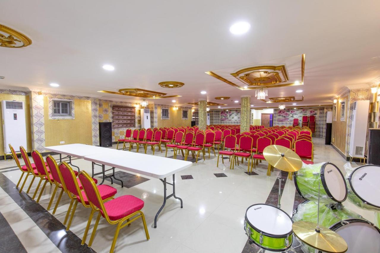 Ag Hotel And Suites Ogbodjo Zewnętrze zdjęcie